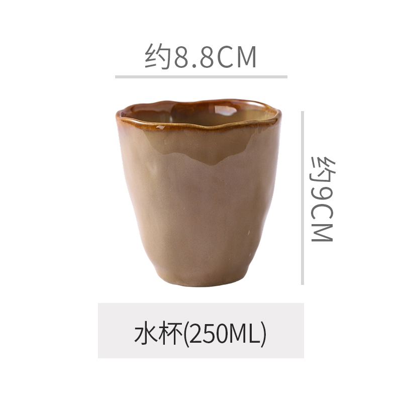 Tasse tenue dans la main