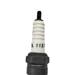 Yüksek kalite motosiklet motoru parçaları 10cm A7TC D8TC meşale bujiler ngk bujiler için toptan motosiklet bujileri - Product Image 2