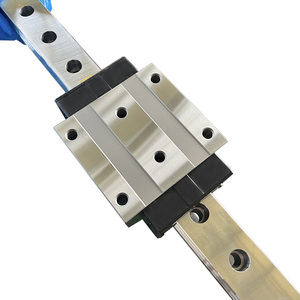 RGW-CC25 30 35 45 55 65 trilho de guia <span class=keywords><strong>linear</strong></span> tipo rolo de alta precisão e corrediças deslizantes para operação consistente em ambientes industriais