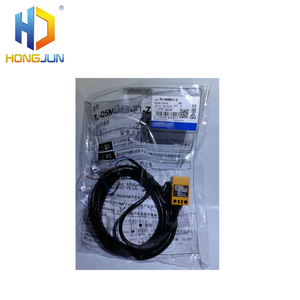 En stock y original, sensor de proximidad estándar rectangular de 2m, 2/ -Q, 1/2/0 - Product Image 2