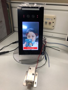 5 pulgadas de plástico cara reconocimiento cámara con lector de tarjetas NFC 13,56 MHZ para control de acceso