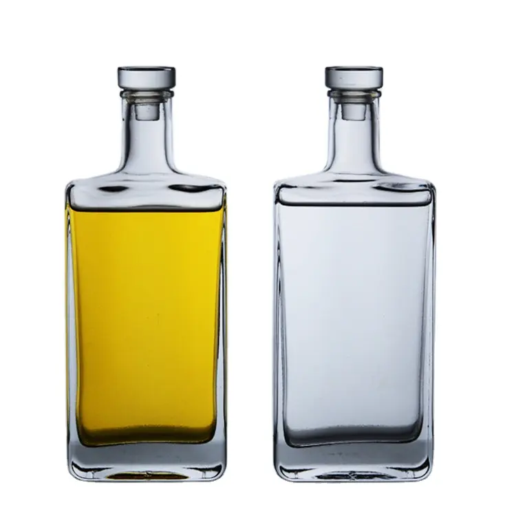Bottiglia quadrata da 500ml 700ml con logo personalizzato trasparente tequila bottiglie di vetro con bottiglia di vetro da 750ml in sughero