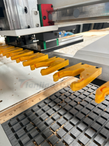 Máquina enrutadora de madera CNC ATC, nuevo Motor de anidamiento, sistema de descarga de carga, herramienta, método de alimentación para muebles de puerta de armario de cocina - Product Image 5