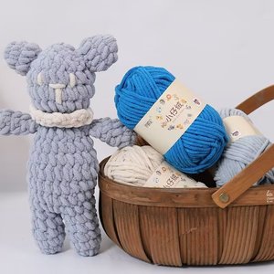 יצרן הסרוגה פוליאסטר 100% חוט סריגה עבה קטיפה chenille צ 'אנל רך