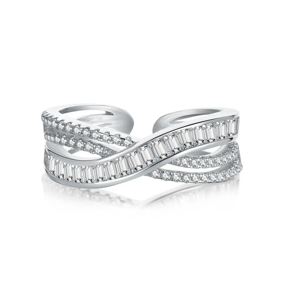 โรเดียม18K ชุบทองเพชรประกาย5A เซอร์โคเนียแหวนองค์ประกอบอินฟินิตี้ Hallow ปรับเหลี่ยมแหวนแต่งงาน