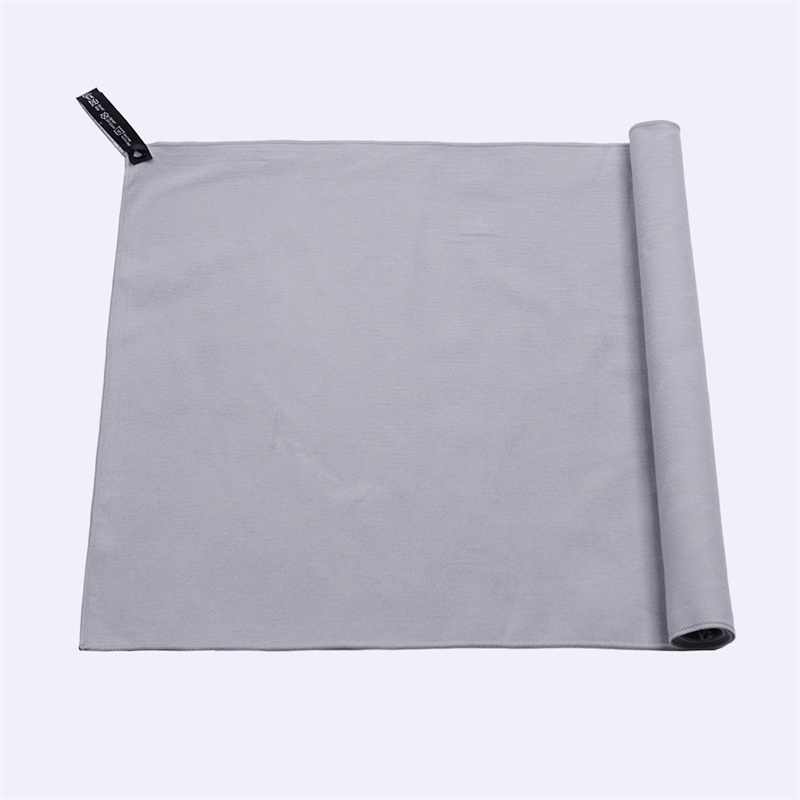 สีเทาอ่อน