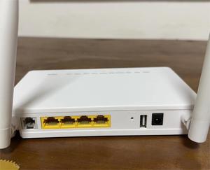Çin Unicom İngilizce Firmware için Zte ffv2 fftth 1GE + 3FE + 1TEL + 1USB + 2.4GWIFI FTTH FTTH İngilizce dil çift antenler - Product Image 2
