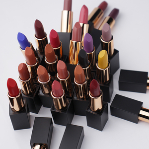 Yüksek kalite 26-Color ruj toptan özel etiket seksi kırmızı mat kremsi ruj Mineral maddeler 5g <span class=keywords><strong>Net</strong></span> <span class=keywords><strong>WT</strong></span> su geçirmez