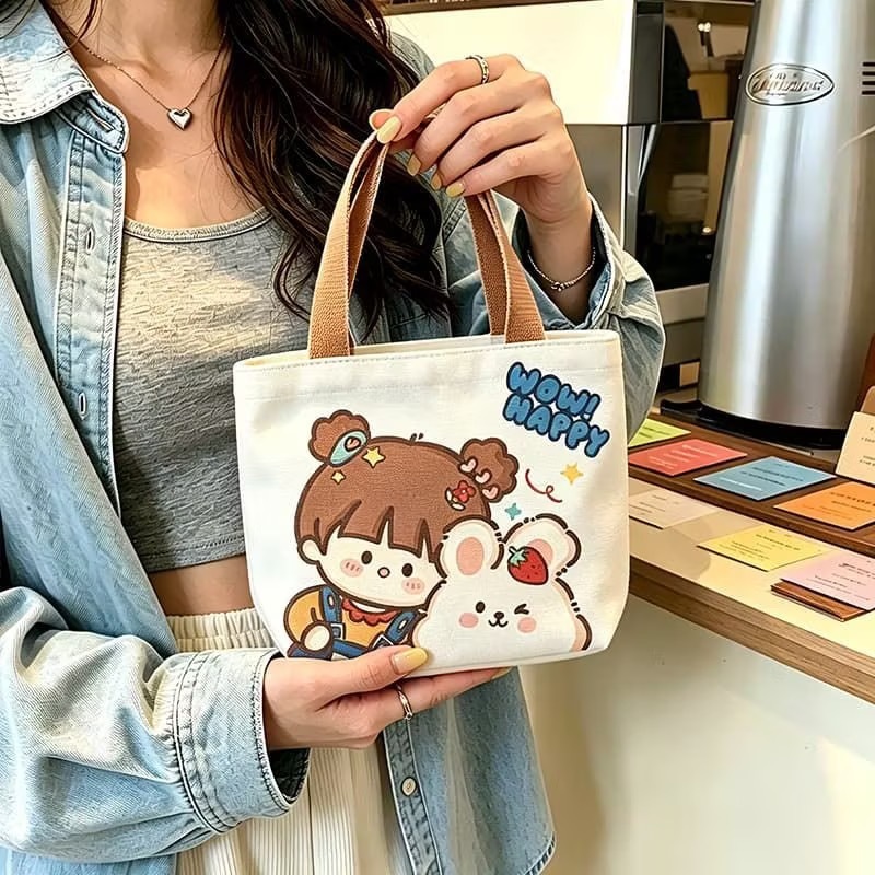 Conejita con bolsillo con cremallera.