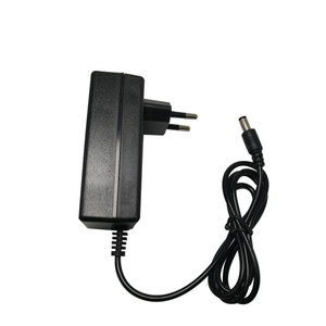 12.6V1Aバッテリー充電器アダプター電動工具充電器DCコネクタ付き - Product Image 5