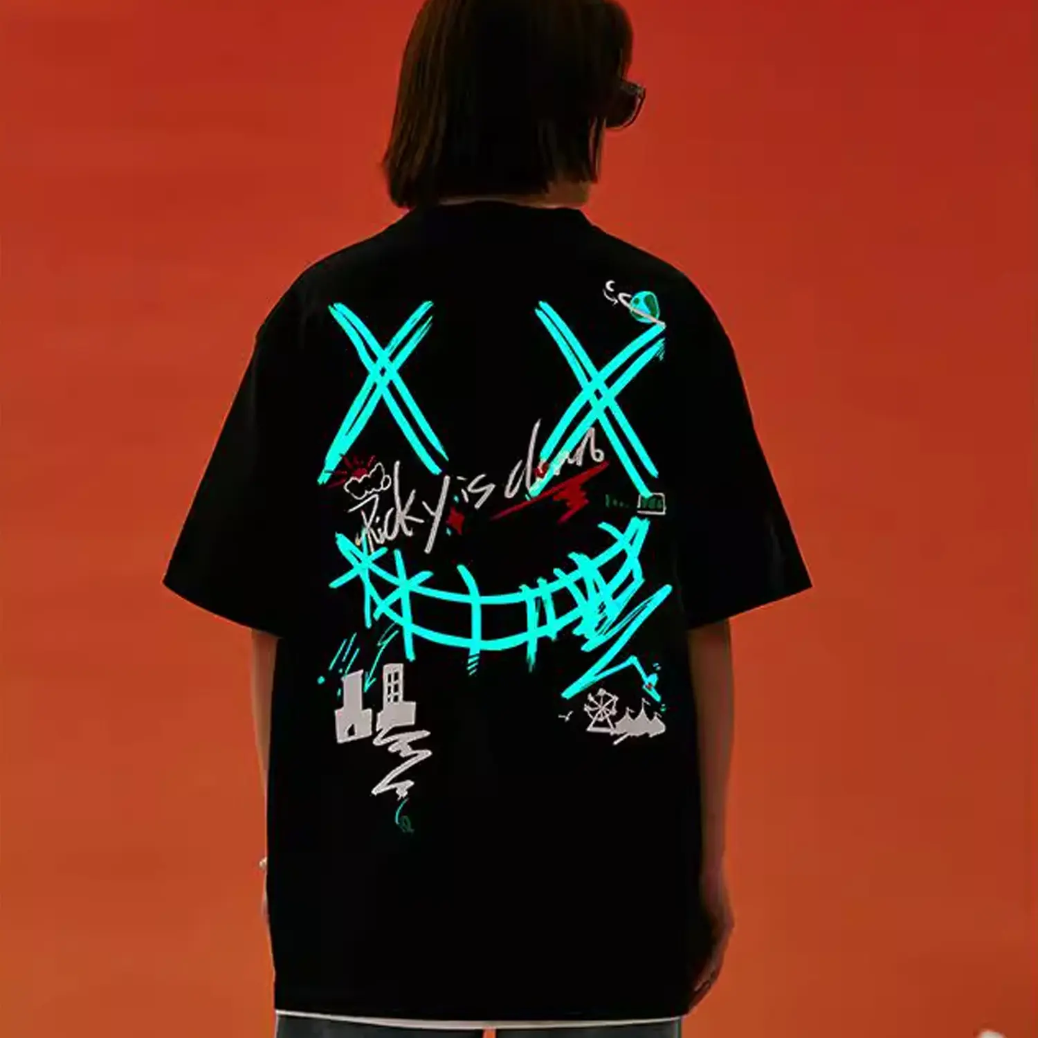 Bán Buôn Chất Lượng Cao Costom Logo LED Phun In Ấn Áo Thun Trống Đồ Họa Glowin Tối T-Shirts Cho Nam Giới