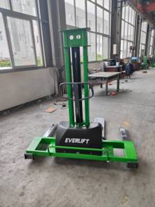 Van Truck <strong>Used</strong> 0.5t 1t Straddle <strong>Stacker</strong> Self Loading <strong>Stacker</strong> 1000kg Walkie Truck Power <strong>Stacker</strong> Forklift Use for USA Pallet - Product Image 3