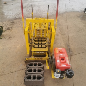 Máquina para hacer bloques de cemento hueco tipo diésel esencial para pequeñas empresas con motor central y procesamiento de moldeo de ladrillos - Product Image 4