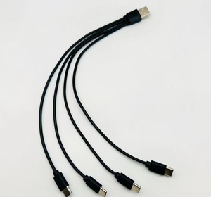 สีดำสายแยก USB แบบสั้น20ซม. สำหรับชายกับ USB C ชาย4 in 1หลาย USB C สายชาร์จได้อย่างรวดเร็ว