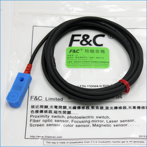 F & C F3n系列小型方形接近开关顶部感应NPN PNP接近传感器