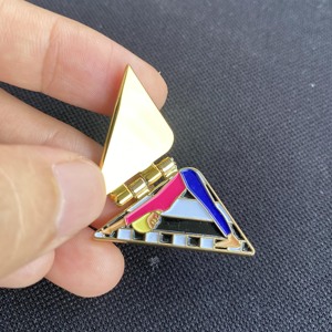 Factory Custom <strong>Spin</strong> Rotating Funny Rotation Design Spinning Enamel Pin - Product Image 4