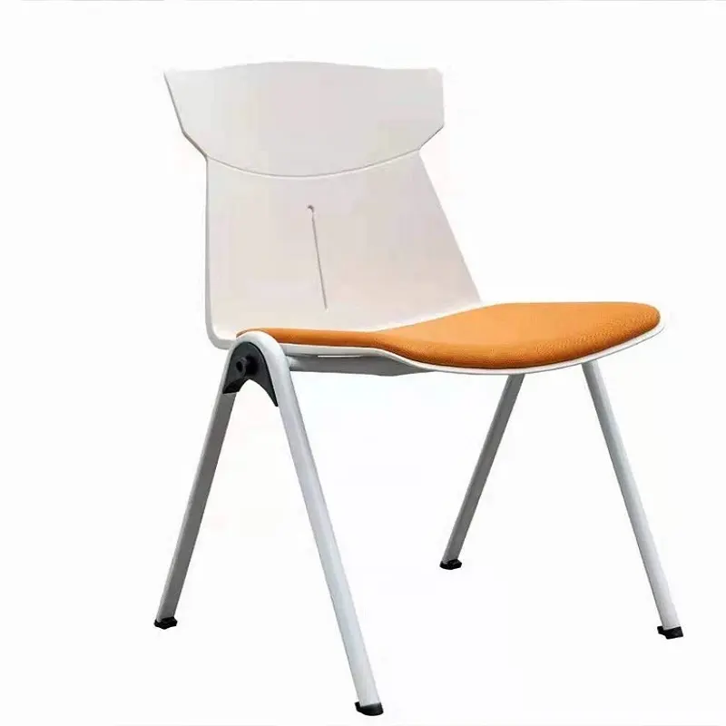 도매 사무실 훈련 의자 싼 플라스틱 학교 회의 쌓을 수있는 휴대용 레저 학생 테이블 의자