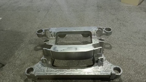 Gia công khung gầm CNC Thiết kế nhẹ Thành phần gia công các chi tiết ngoại cỡ Gia công chính xác tùy chỉnh - Product Image 6