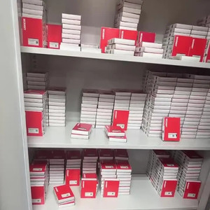 Yeni EL3204 Analog giriş terminali modülü kutusu EL3204 hızlı kargo ile
