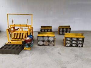 Düşük maliyetli dizel Powered Hollow beton blok şekillendirme makinesi cep KM4-45 manuel tuğla yapma makineleri - Product Image 6