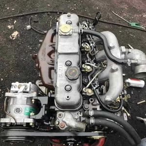 ISUZUi4jb1中古エンジンとギアボックス状態良好 - Product Image 2
