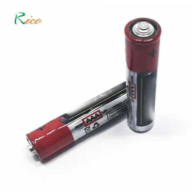 뜨거운 판매 Powercell 신제품 저렴한 공장 PVC 재킷 배터리 1.5v 싼 AAA R03 UM4 AA R6 UM3 손전등