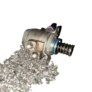 Audi <span class=keywords><strong>A6</strong></span> C6 için yüksek kaliteli orijinal YAĞ POMPASI 2.8 motor aksesuarları krank mili silindir kafası Q5 2.0 Q7 3.6 silindir kapak