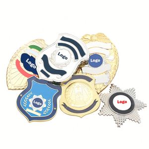 Fabrika özel Metal rozet mıknatıs adı etiketi emaye rozeti Buddies kare olay düğmesi kişiselleştirilmiş yapımcısı Metal özel rozet - Product Image 4