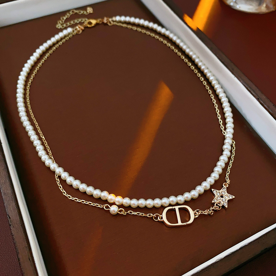 Collana con naso di maiale con stella cd da 58 perle