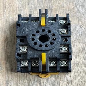 Nuovo e originale Plc 11PFA presa relè BASE 11 PIN 250V 75A PLC Controller di programmazione - Product Image 1