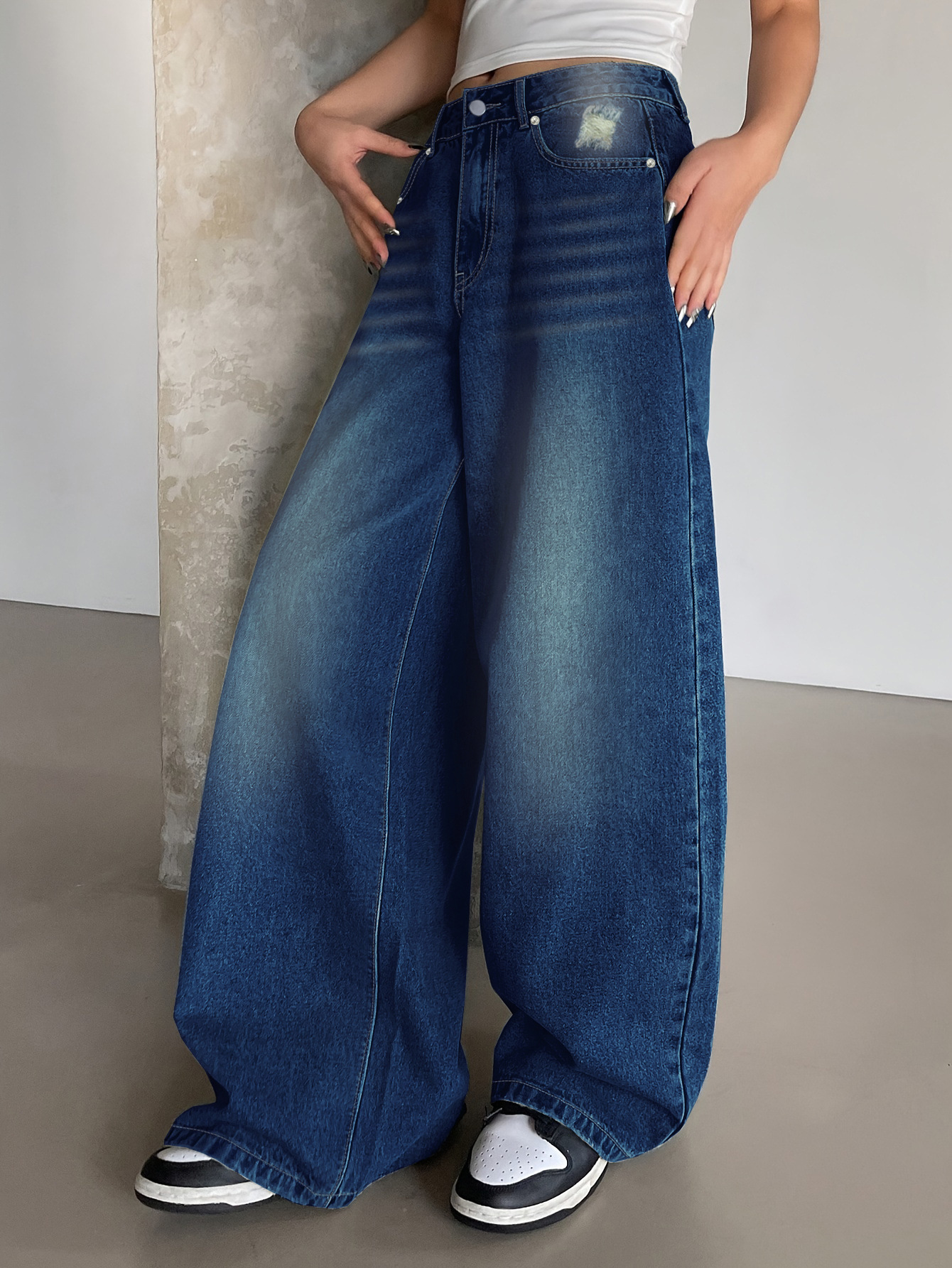 Bleu foncé