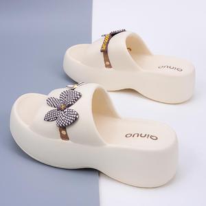 Женские пляжные сандалии - Product Image 5