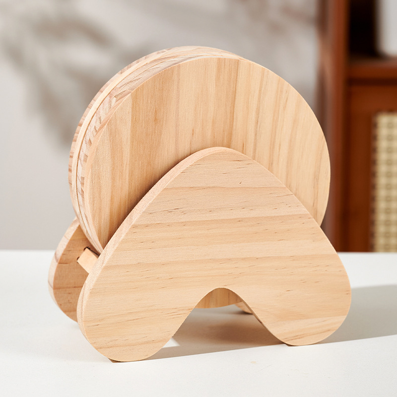 Round heat insulation pads (5 pieces) Heart-shaped storage rack