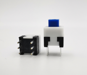 HCNHK 6pin <span class=keywords><strong>DPDT</strong></span> 7.0*7.0mm tipo di blocco di alta qualità breve manopola interruttore di pulsante 7.0 millimetri metro a pulsante interruttore