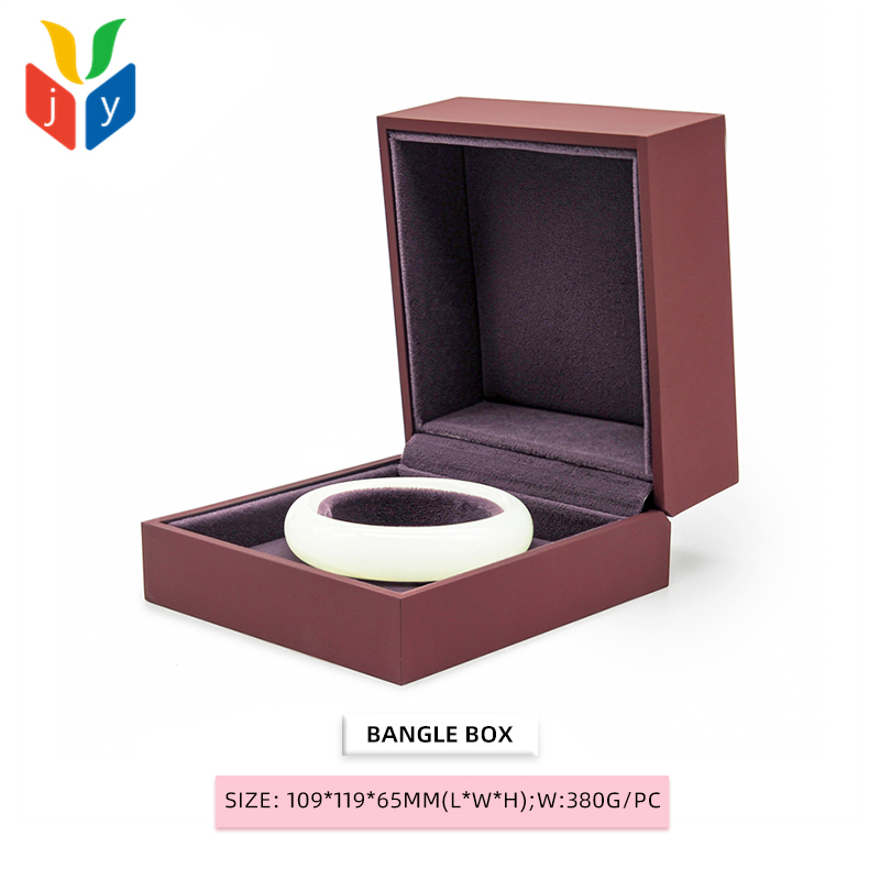 Caja de brazalete granate