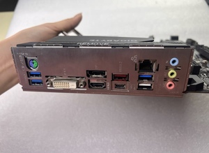 กิกะไบต์ Z490M เมนบอร์ดสำหรับเล่นเกม X LGA 1200 Micro-ATX Desktop motherboard DDR4 Intel Chipset SATA อินเตอร์เฟซฮาร์ดไดรฟ์มือสอง - Product Image 4