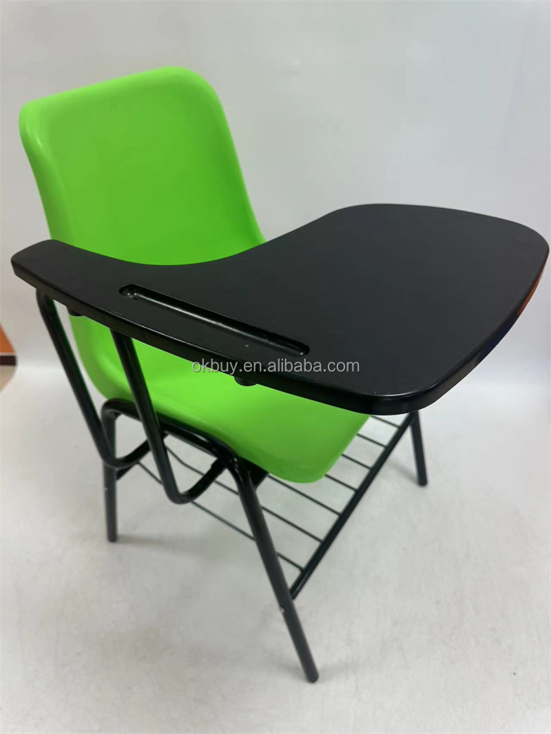 สีเขียวอ่อน