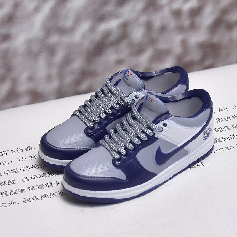 Par de zapatos Dunk nets-bare