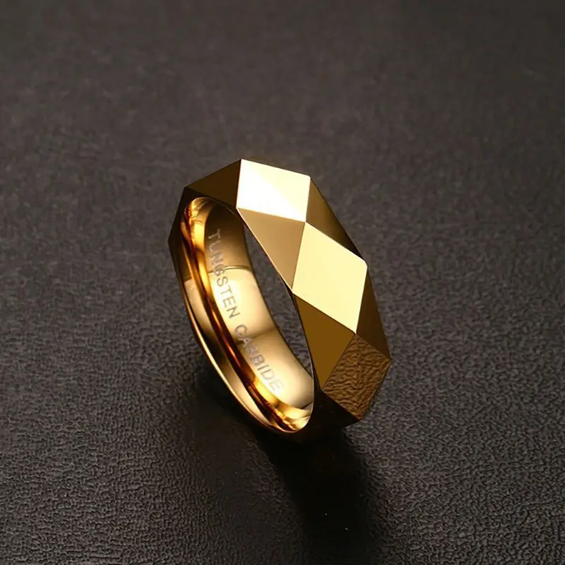 แหวนทรงพีระมิดชุบทอง18K สำหรับผู้หญิงและผู้ชายแหวนทรงพีระมิดทำจากเหล็กทังสเตนไม่ซีดจาง