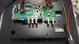 Monitor de marcha atrás de alto brillo de 17 "con 3G-SDI, HDM, VGA y entradas compuestas - Product Image 3