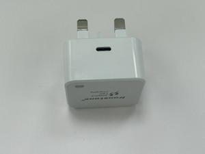 非洲最畅销的廉价英国插头充电器，带原装<span class=keywords><strong>USB</strong></span>电缆组5v/2.4a输出手机充电器