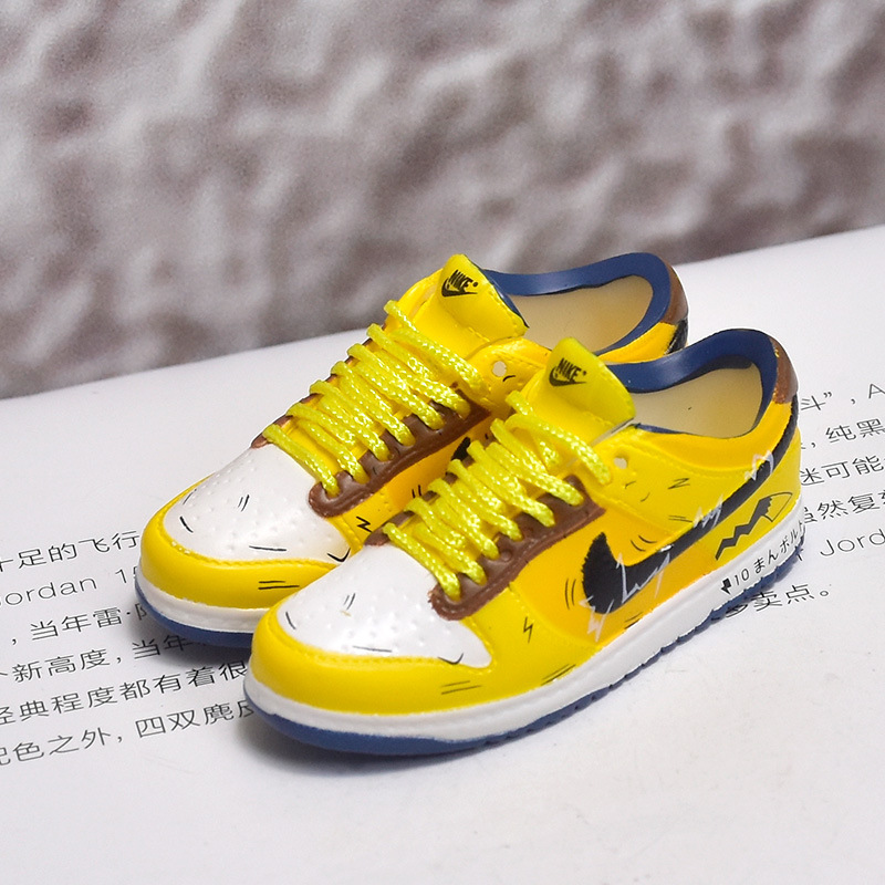 Par de zapatos Dunk Pikachu - color nude