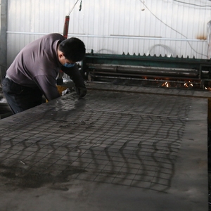 50x50mm <strong>Mesh</strong> Hole 4mm Thickness 3x2 Meters Galvanized Welded Wire <strong>Mesh</strong> - Product Image 5
