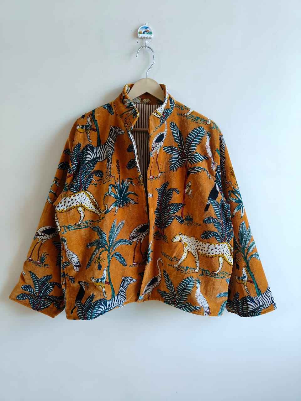 ตามที่แสดงเป็นภาพ