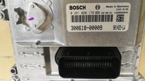 Doosan Daewoo Excavator DL06 <strong>Engine</strong> Electric Control Unit B O s c h - Product Image 2