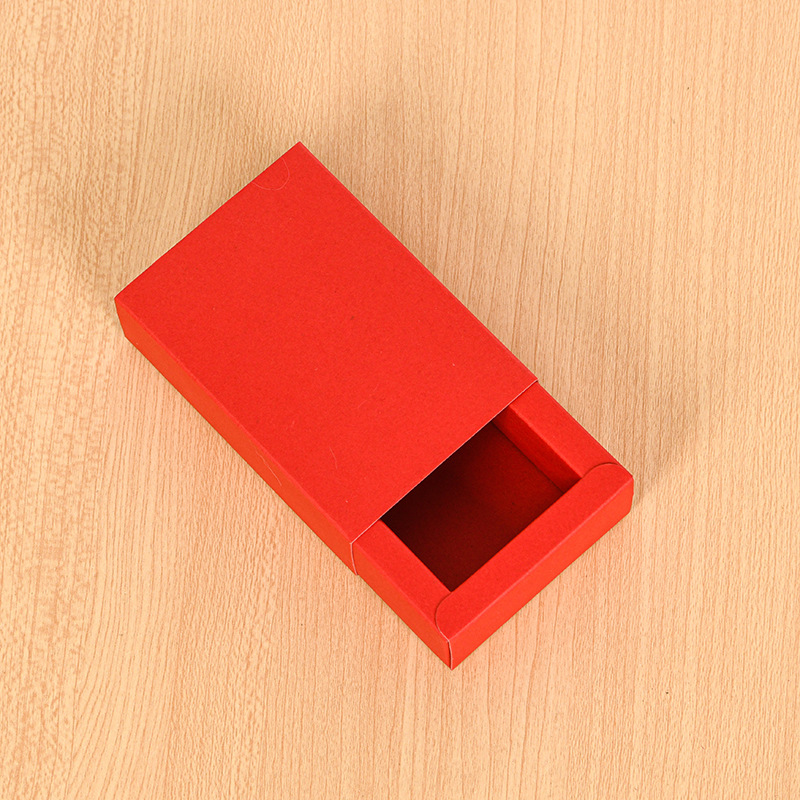 Red Natural-colored set