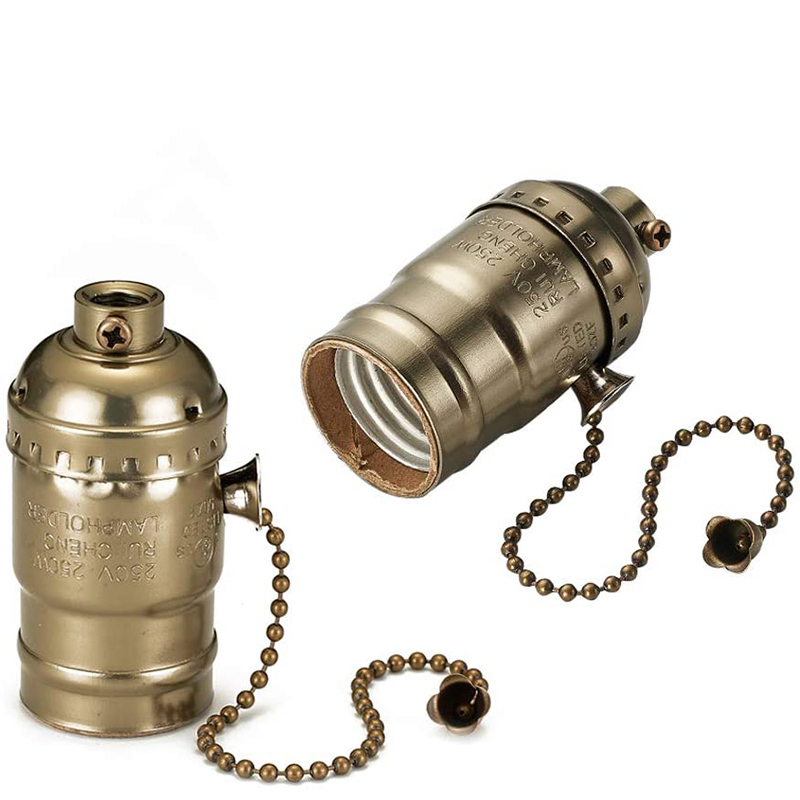 Douille de lampe à chaîne antique