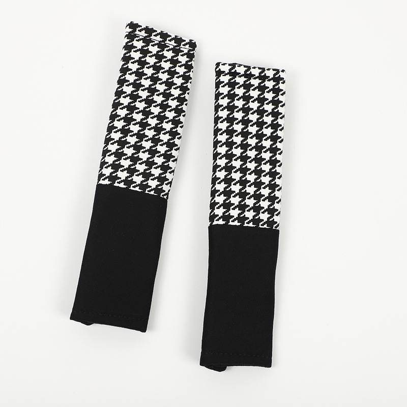 Houndstooth shoulder pad (single)