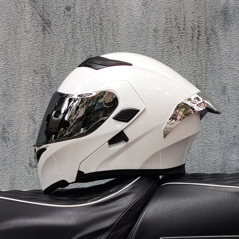 Pearl White + Silver Lens + Silver Tail