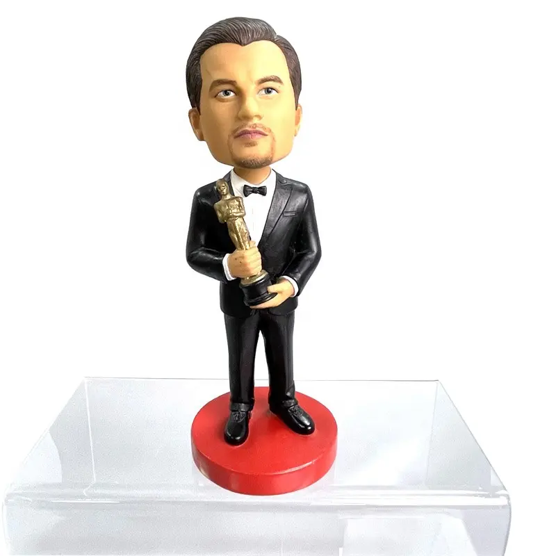 2023 Desain Pribadi Anda Sendiri Kepala Bandul Resin Bobblehead Desain OEM Buatan Tiongkok